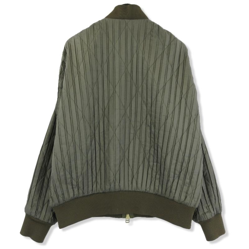 ISSEY MIYAKE オリーブ MA-1風ジャケット ISSEY MIYAKE オリーブ MA-1風ジャケット ISSEY MIYAKE オリーブ
