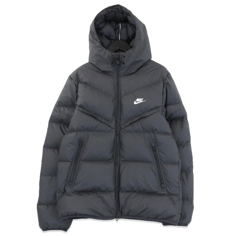 NIKE 美品 ナイキ ストームフィットウィンドランナージャケット NIKE 美品 ナイキ ストームフィットウィンドランナージャケット