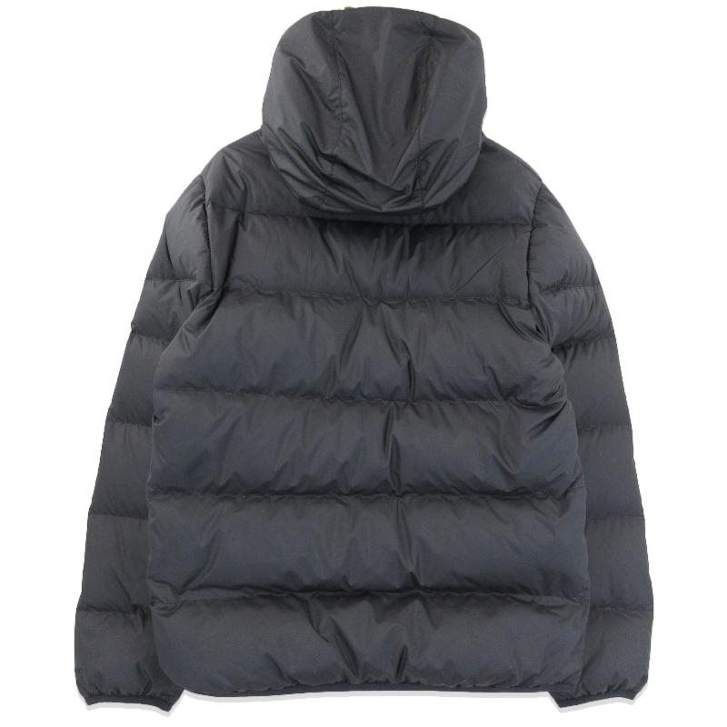 NIKE 美品 ナイキ ストームフィットウィンドランナージャケット NIKE 美品 ナイキ ストームフィットウィンドランナージャケット