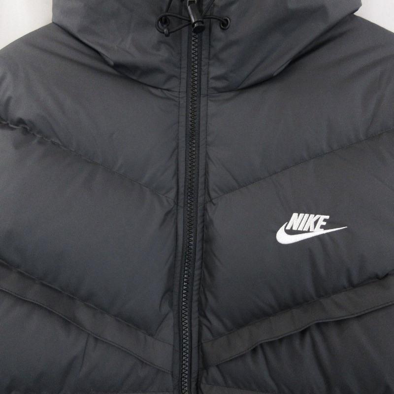 NIKE 美品 ナイキ ストームフィットウィンドランナージャケット NIKE 美品 ナイキ ストームフィットウィンドランナージャケット