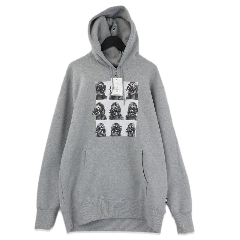 ゴッドセレクション XXX プルオーバーパーカー L