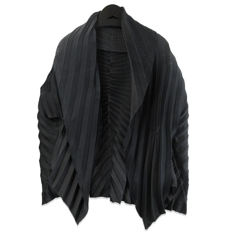 ISSEY MIYAKE（イッセイミヤケ） プリーツプリーズ カーディガン