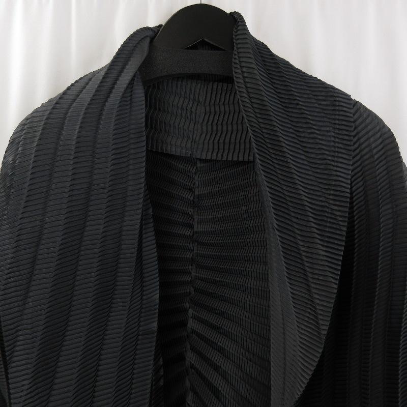 ISSEY MIYAKE（イッセイミヤケ） プリーツプリーズ カーディガン