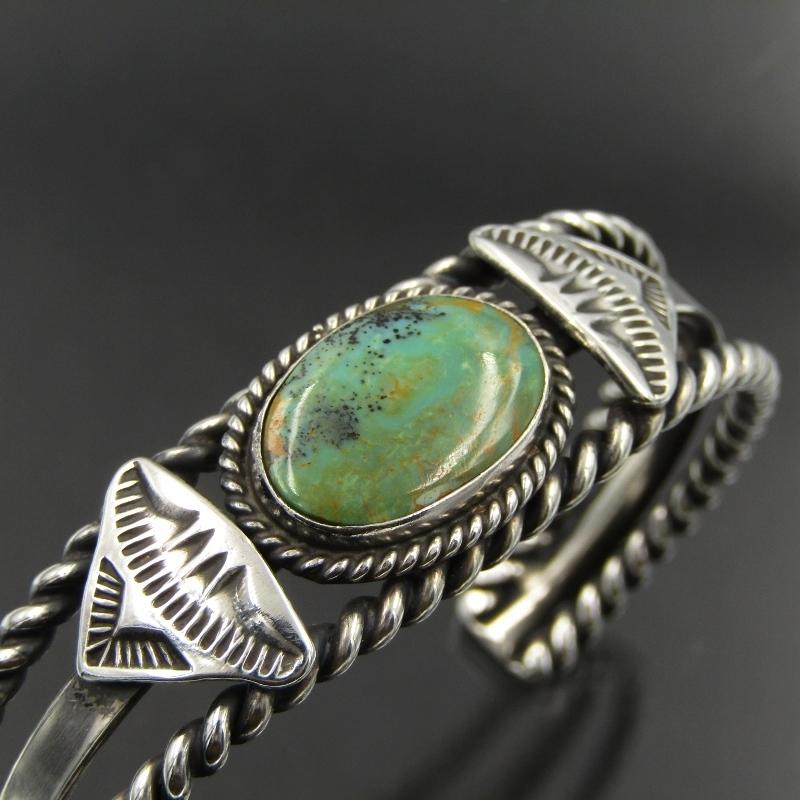 ナバホ インディアンジュエリー ウィルバート デネットデール