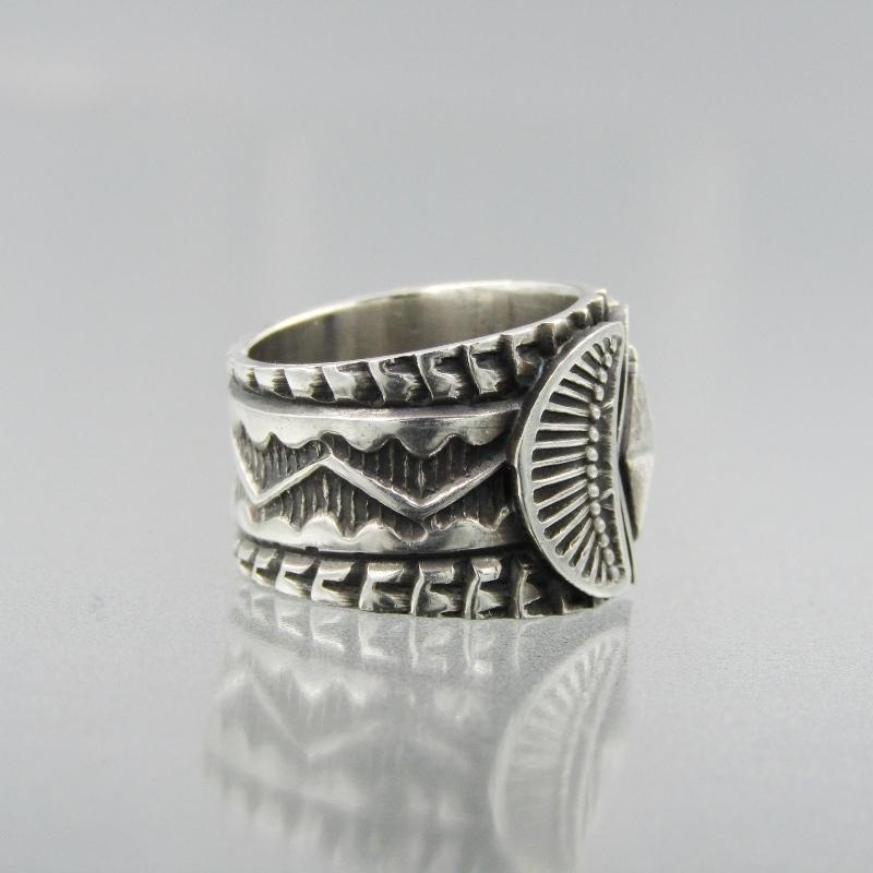 ナバホ サンシャインリーブス バックスタンプ リング 7〜8号 シルバー 925 インディアン・ジュエリー INDIAN JEWELRY |SUNSHINE REEVES