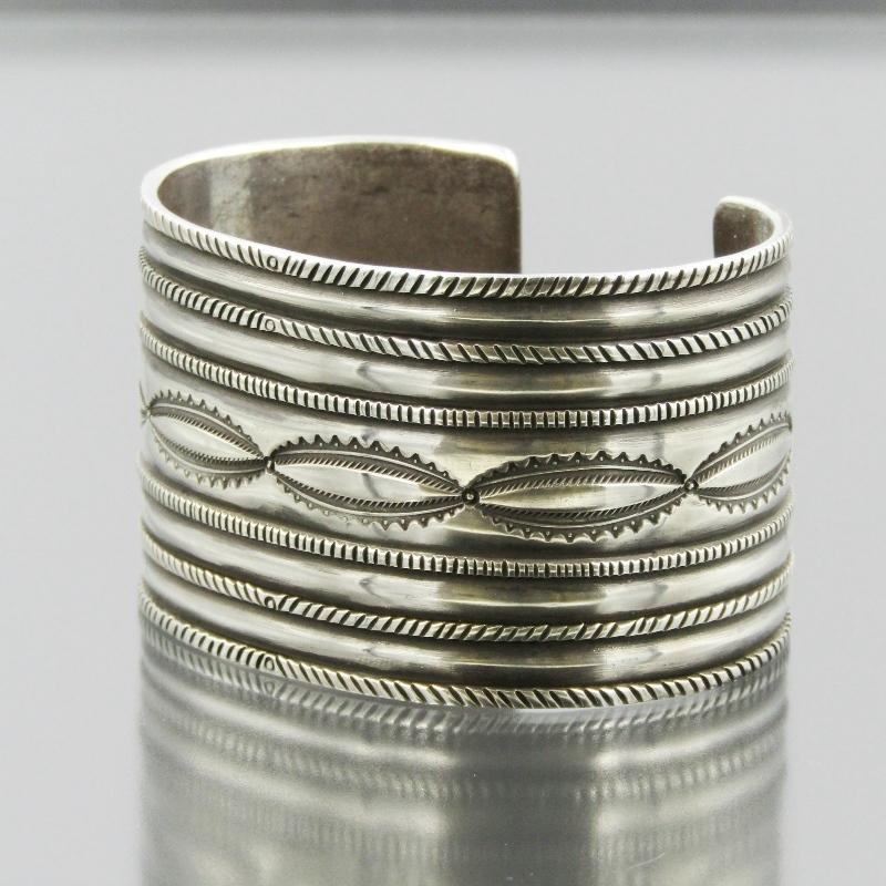 良品 Jesse Robbins クリーク族 バングル ワイド コインシルバー 良品 Jesse Robbins クリーク族 バングル ワイド コインシルバー
