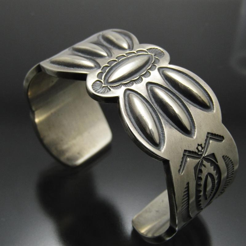 ジェイコブモーガン  バングル Jacob D.Morgan（ジェイコブ モーガン）作 ブレスレット・バングル