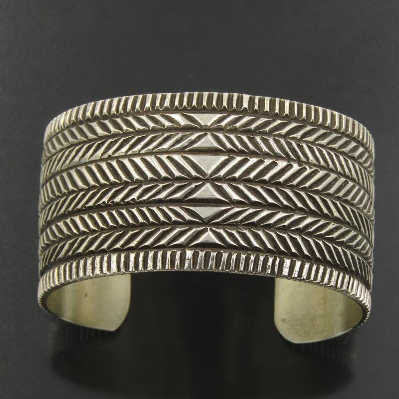 美品 Freddie Maloney ナバホ族 バングル ワイド スタンプ