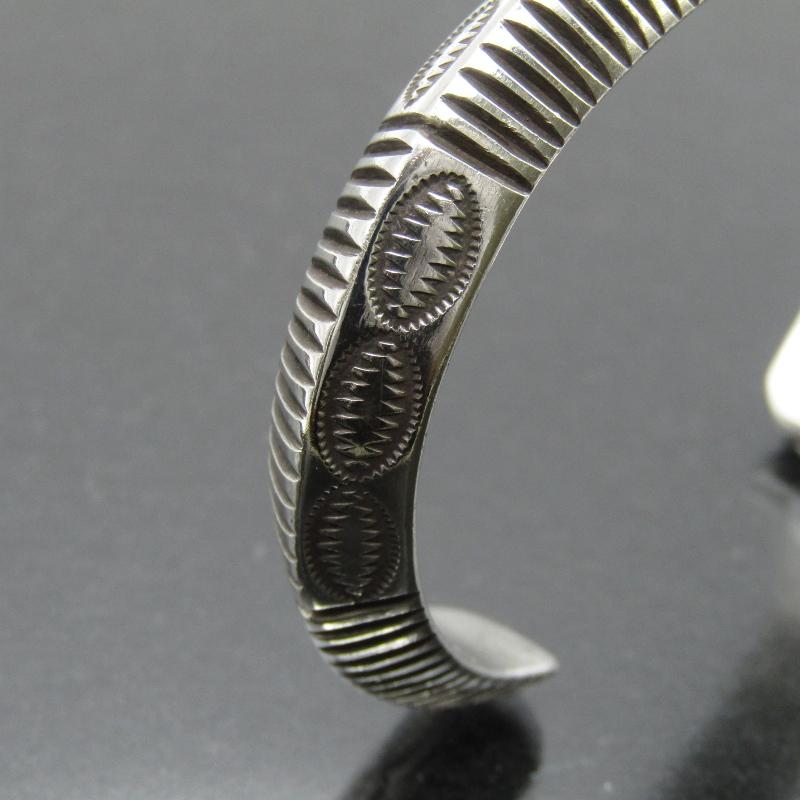 ペリーショーティー バングル Perry Shorty ナバホ族 バングル