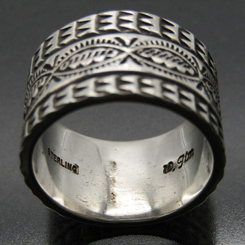 【22号】ナバホ族　Wilson Jim スタンプワーク　インディアンジュエリー 22号】ナバホ族 Wilson Jim スタンプワーク インディアンジュエリー