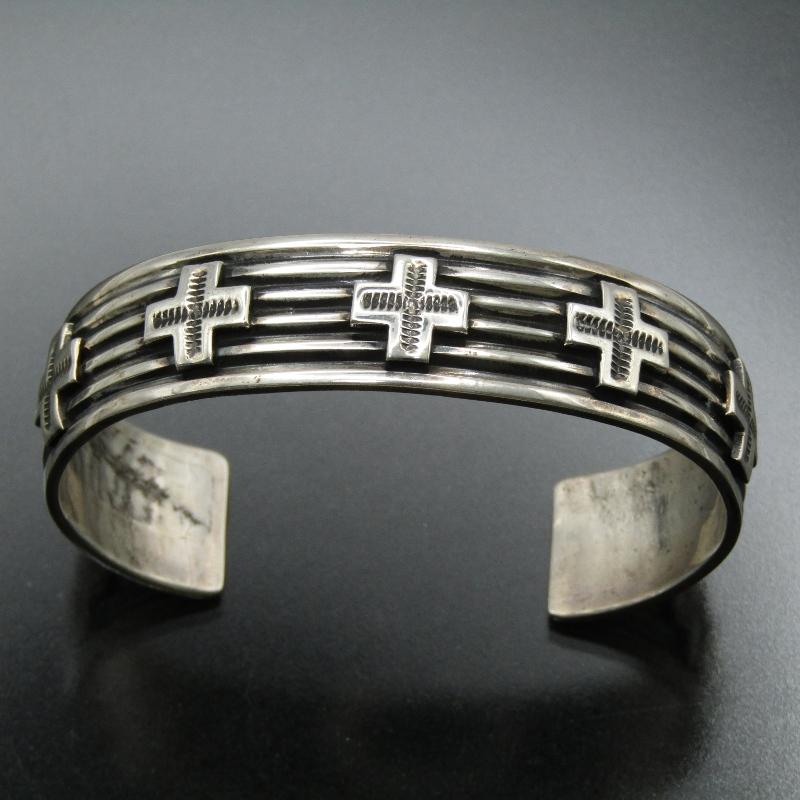 Andy Cadman ナバホ族 バングル クロスアップリケ スタンプ