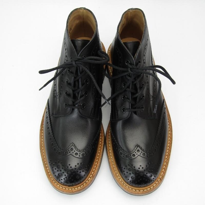 Tricker's 良品 トリッカーズ メダリオンチャッカブーツ M7633 Tricker's 良品 トリッカーズ メダリオンチャッカブーツ M7633