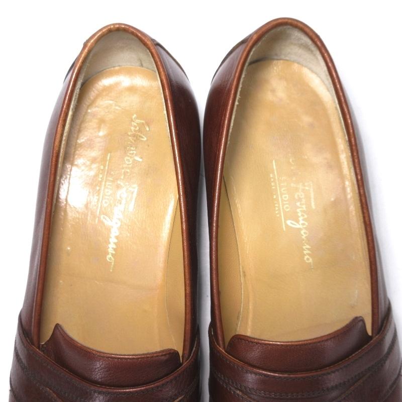 Salvatore Ferragamo サルヴァトーレフェラガモ ローファー 3827