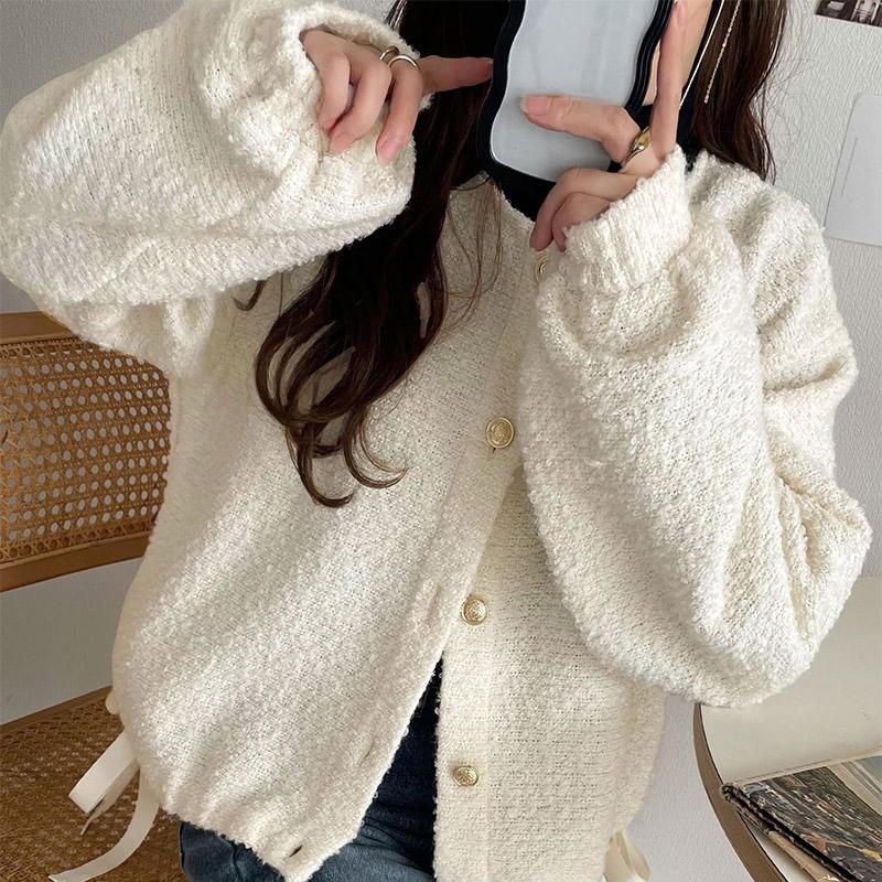 トップス カーディガン レディース ブークレ素材 ふわふわ サイドリボン ゴールド釦 ニット 前後2way ドロスト フェミニン 上品 キュート | classicalelf | 18