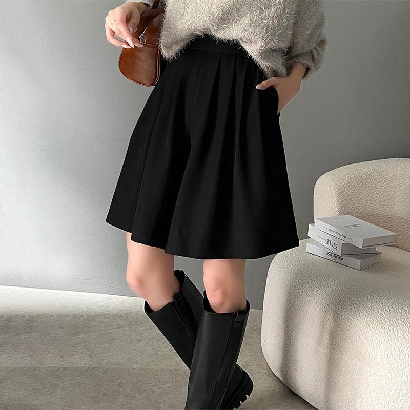 ボトムス パンツ レディース ボリューム フロント タック ギャザー キュロット ウエスト 後ろ ゴム 仕様 高見え スタイルアップ | classicalelf