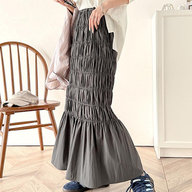 ボトムス スカート レディース マーメイド 風 たっぷり ギャザー シャーリング ナロー ロングスカート ウエスト ゴム 仕様 鷹見え 光沢感 | classicalelf | 18