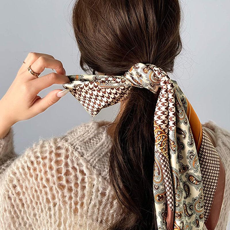 雑貨 スカーフ レディース 上品カワイイ 90cm × 90cm パネル 柄 シルク ライク 大判スカーフ マルチ ストール オールシーズン レイヤードコーデ | classicalelf | 18