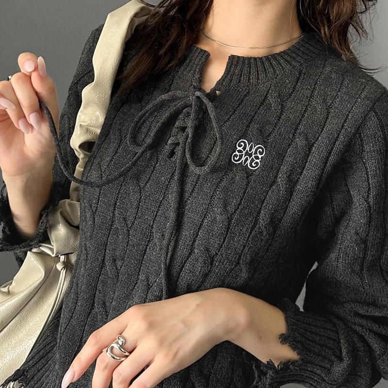 【mily bilet】 トップス ニット レディース ケーブル ダメージ レースアップ リボン 胸刺繍 ワンポイント コンパクト カジュアル セーター | classicalelf | 18