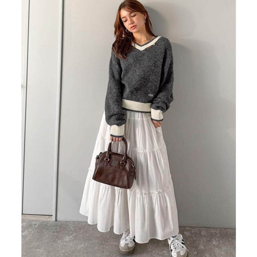 【mily bilet】トップス ニット レディース 長袖 プルオーバー Vネック 長袖 スリット ロゴプレート 上品 可愛く トレンド感 ふんわり 起毛感 スポーティ | classicalelf | 09