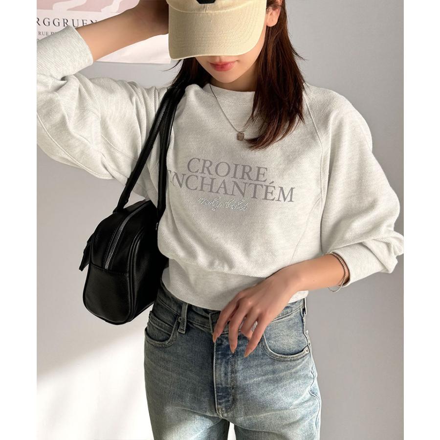【mily bilet】トップス スウェット レディース ラインストーン ぼかし 英字 プリント 裏毛 使い クロップド丈 プルオーバー 長袖 ラグランスリーブ | classicalelf | 08