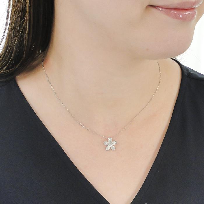 Classic CHESS Pt900 K18YG 0.4ct フラワー パヴェ ネックレス