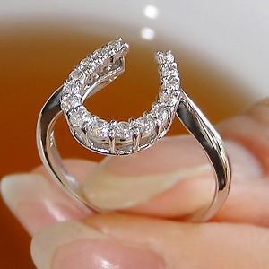 Classic CHESS プラチナ 馬蹄 0.3カラット ホースシュー ダイヤモンド