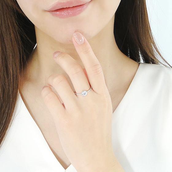プラチナ ダイヤモンド リング Pt950 ブルーダイヤモンド 取り巻き 指輪 送料無料 ラウンド 丸 円 水色 ブルー お守り 上品 トリートメントダイヤ CSR0346-PTの画像