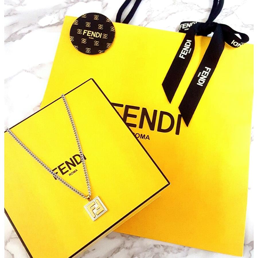 FENDI パラジウム&ゴールドカラー ネックレス : Pet Healing FENDI パラジウム&ゴールドカラー ネックレス : Pet Healing