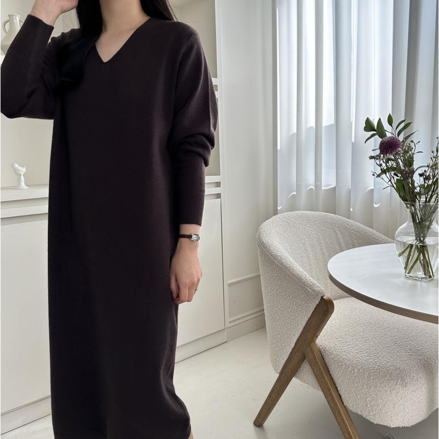 ニットワンピース 長袖  ロング丈 ゆったり Vネック シンプル 重ね着 デイリー 韓国ファッション おしゃれ 秋冬 ワンピース |  | 04
