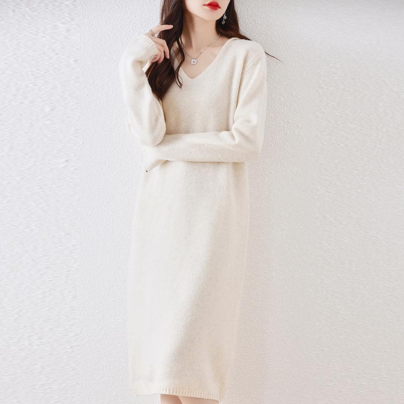 ニットワンピース 長袖  ロング丈 ゆったり Vネック シンプル 重ね着 デイリー 韓国ファッション おしゃれ 秋冬 ワンピース |  | 09