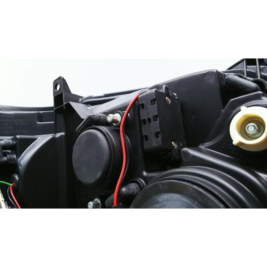 200系ハイエース4型/5型/6型/7型/8型/9型対応 流れるウインカー機能 ！プロジェクターヘッド インナーBK ハロゲン車用 CHT-17 |  | 11