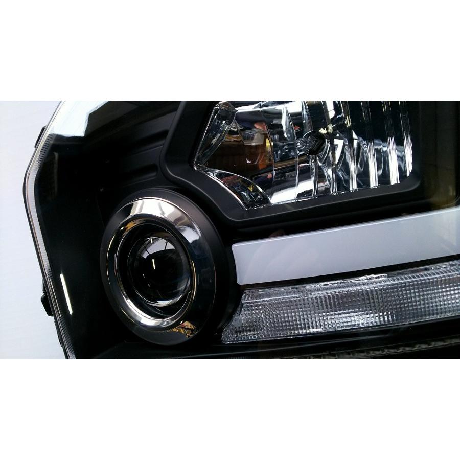 200系ハイエース4型/5型/6型/7型/8型/9型対応 流れるウインカー機能 ！プロジェクターヘッド インナーBK ハロゲン車用 CHT-17 |  | 07