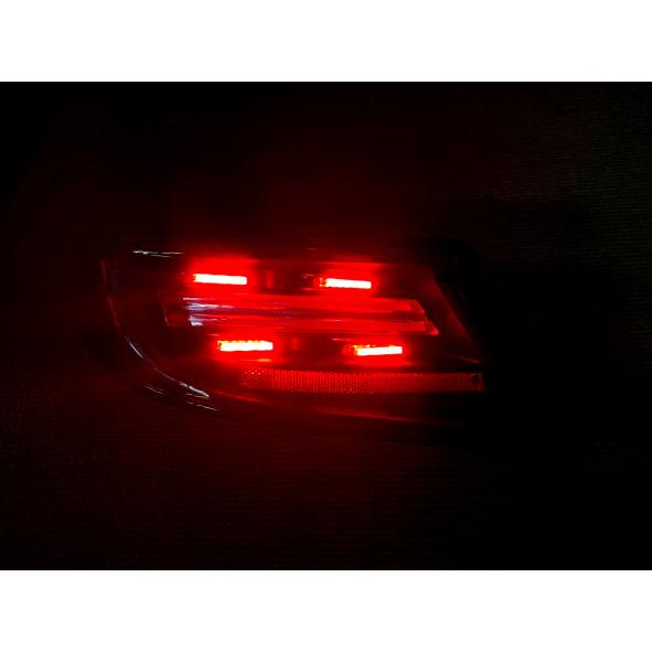 トヨタ GR86(ZN8)/ スバルBRZ(ZD8) LEDテールランプ シーケンシャル