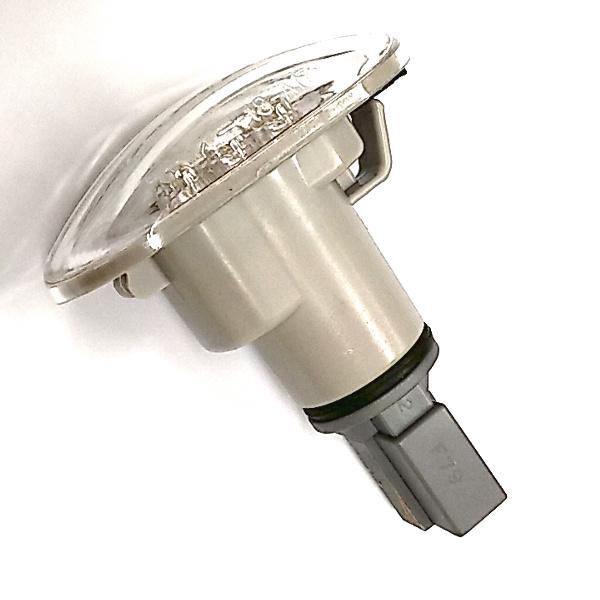 他サイトで売り切れました。 スズキ（SUZUKI） LED 点滅 サイドマーカー エブリイバン DA52V DB52V