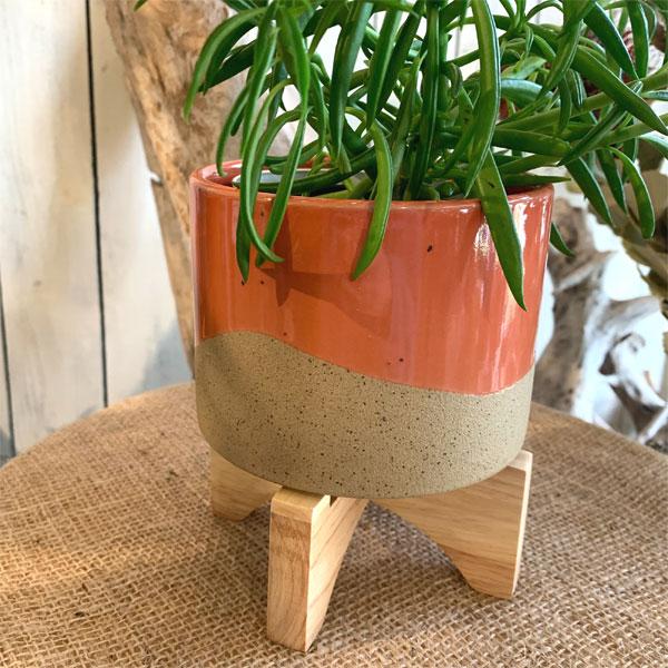 レーナ 15 ピンク スタンド付き 底穴なし 鉢カバー プランター ポット |  | 01