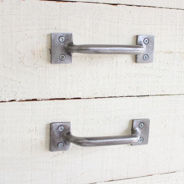 取っ手 バー型 W12.2×H3.2×D3.2cm アイアン 引き出し ドアハンドル |  | 04