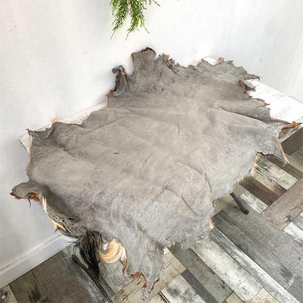 ゴートレザー goat 毛皮 マット 1点物 1枚革 山羊皮 ハラコ 大型 革材料 革素材 レザークラフト |  | 03