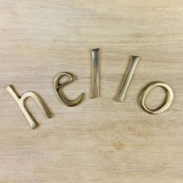 hello 真鍮レターゴールド 45mm 小文字 看板 表札 ゴールドカラー アルファベット5文字セット hello |  | 01