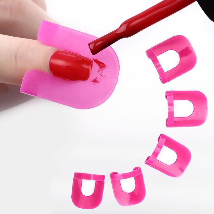 ネイルケア用品 ステンシル ネイルプロテクター はみ出し防止 マニキュア プロマニキュアステンシル 26枚入 保護クリップ Ngab 084upkt C Life 通販 Yahoo ショッピング