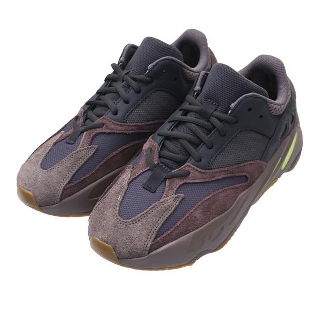 yeezy boost 700 static on feet