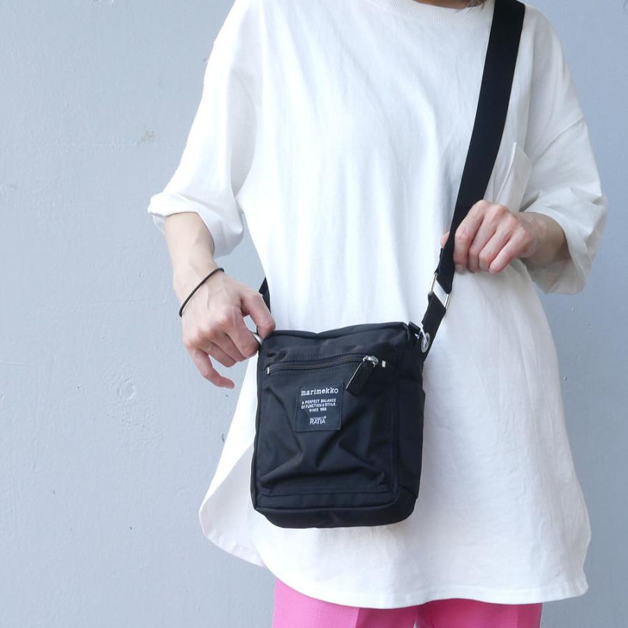 新品 marimekko CASH&CARRY ショルダーバッグ ブルー×サンド marimekko