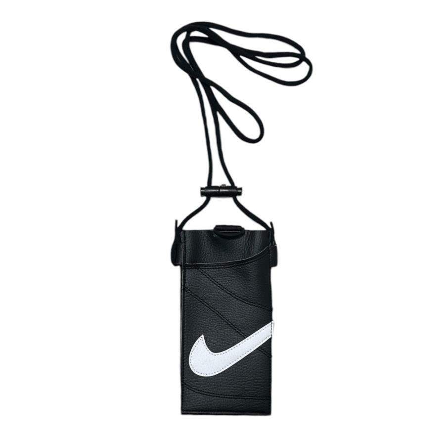 NIKE（ナイキ） 新品 NIKE PREMIUM PHONE CROSSBODY スマートフォン