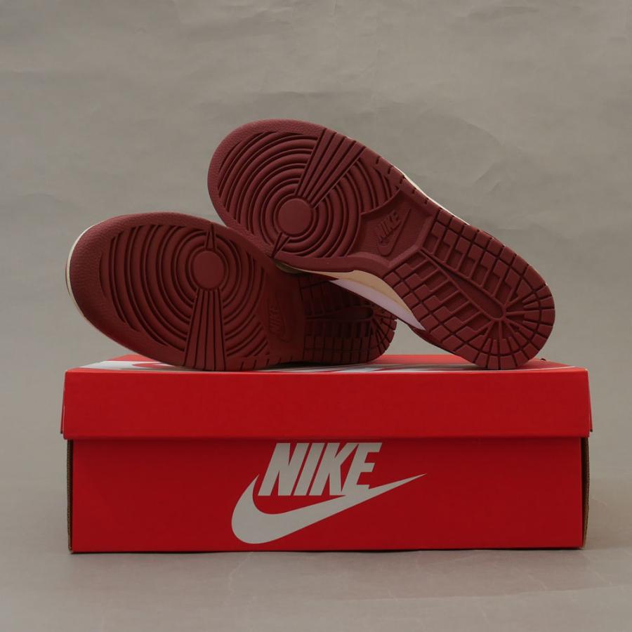 NIKE（ナイキ） 新品 NIKE WMNS DUNK LOW PRM ウイメンズ ダンク ロー