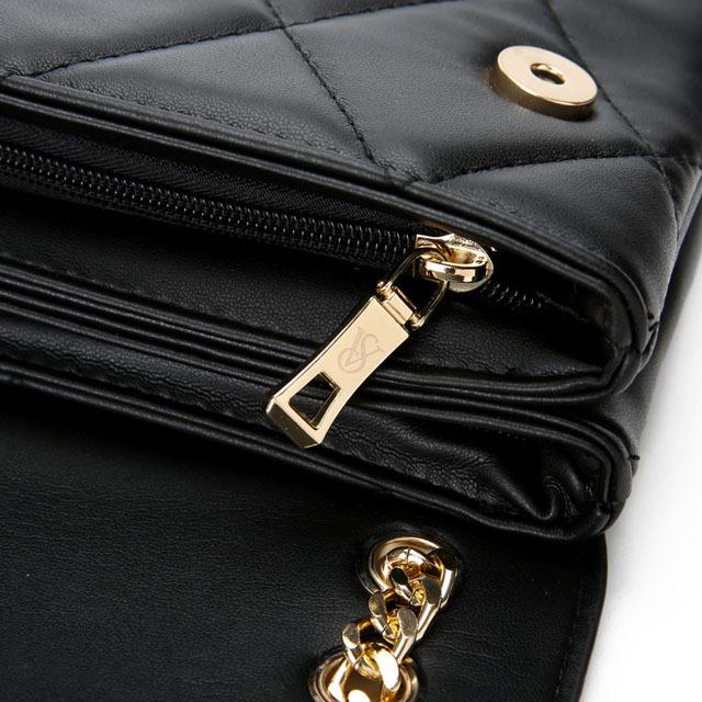 ショルダーバッグ・ポシェット SMALL SECRET SHOULDER BAG VICTORIA'S SECRET 【送料無料】ヴィクトリアシークレット