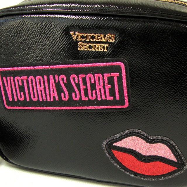 【送料無料】VICTORIA'S SECRET Patch Convertible City Crossbody Belt Bag