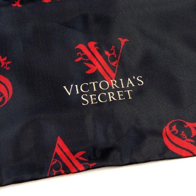 VICTORIA'S SECRET（ヴィクトリアシークレット） 【送料無料