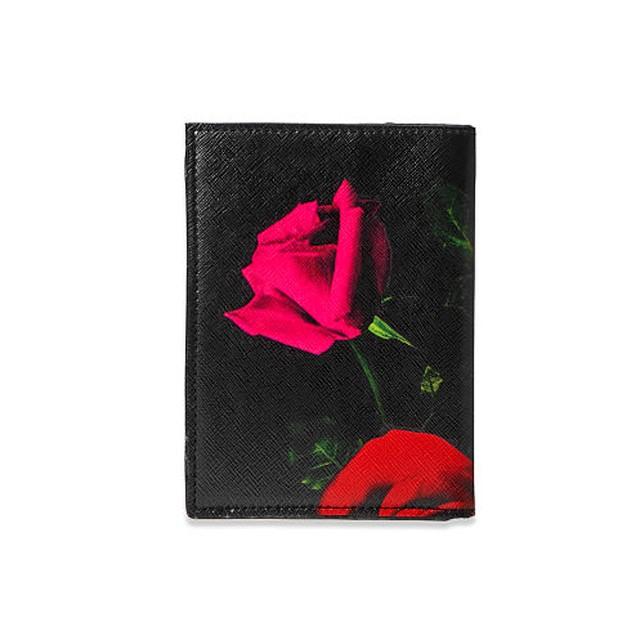 ヴィクトリアシークレット　パスポートケース　バラ　花柄　赤 VICTORIA'S SECRET（ヴィクトリアシークレット） 【送料無料