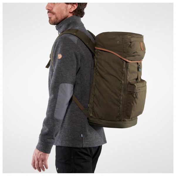 フェールラーベン Singi Stubben 27( Dark Olive ) | FJALLRAVEN Singi Stubben 27｜climbs｜03