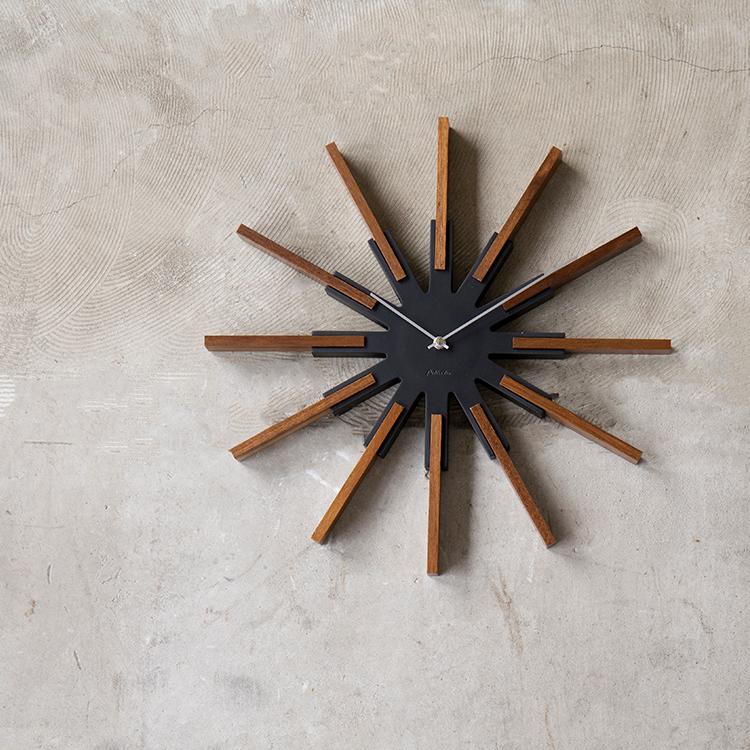 壁掛け時計 掛け時計 シリオ 木製 静か おしゃれ 北欧 モダン シンプル 和室 和風 かわいい ナチュラル リビング 花 静音 黒 白 時計 クリスマス プレゼント | INTERFORM