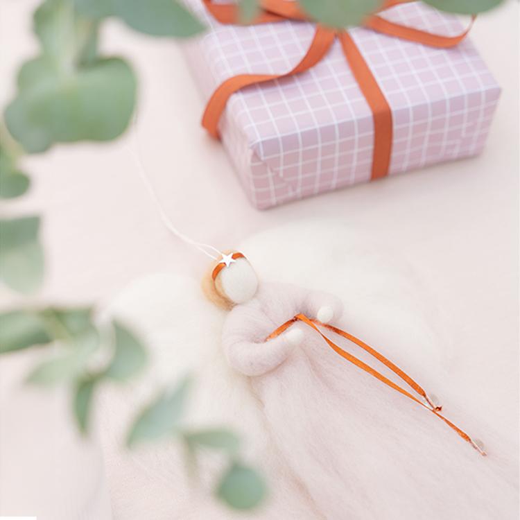 Jurianne Matter ウールエンジェル IRINI イリニ  窓辺 寝室 玄関 子ども ご出産祝い クリスマス 天使 ギフト プレゼント 贈り物 オーナメント |  | 04